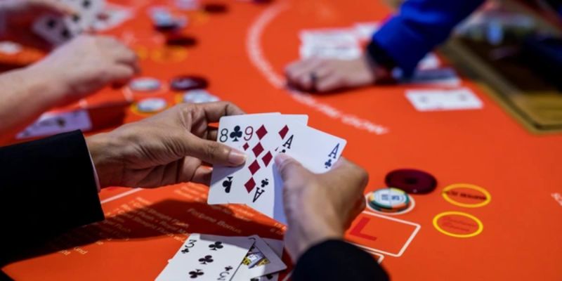 Làm giàu từ Poker 