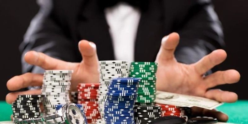 Những người làm giàu từ Poker 